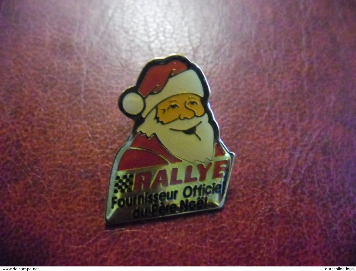 PIN'S PERE NOEL - Rallye -24 Mm X 20 Mm - Noël