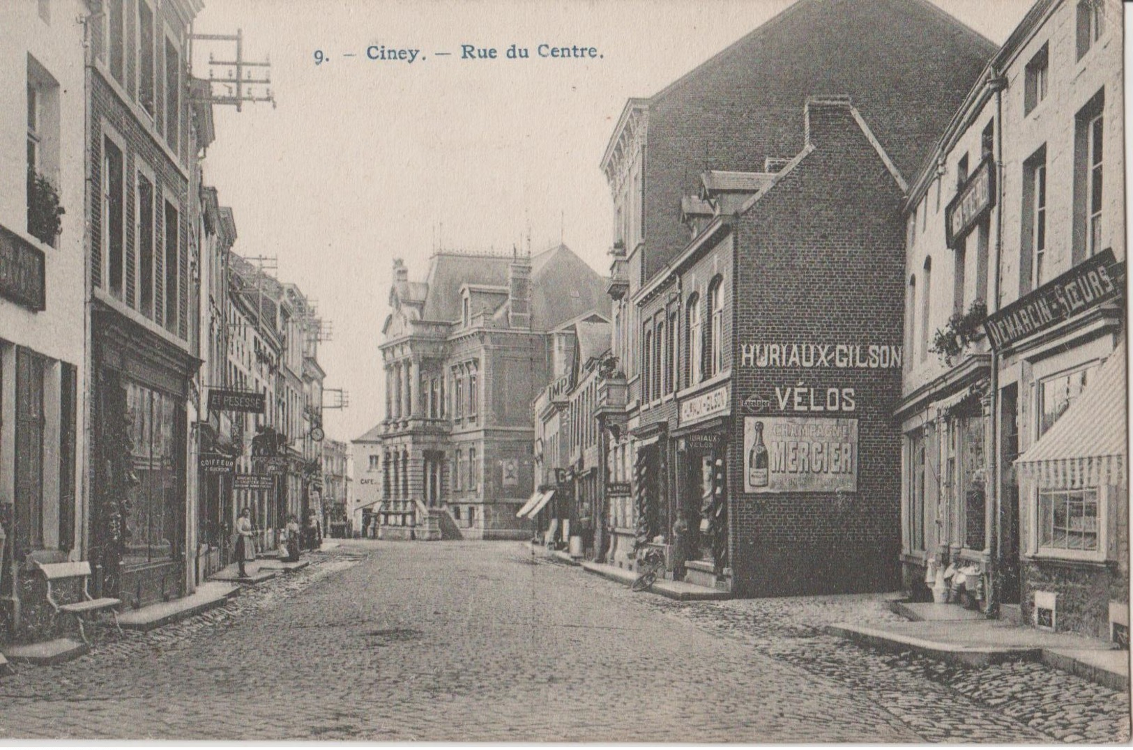 CINEY   RUE  DU  CENTRE - Ciney