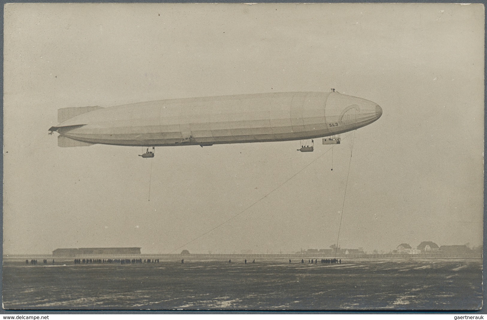 Zeppelinpost Deutschland: Over 140 Zeppelin Postcards, Mostly Real Photos With The Largest Part Pion - Airmail & Zeppelin