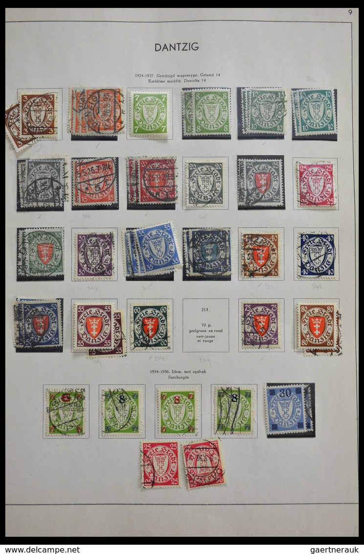 Deutsche Abstimmungsgebiete: 1914-1959: Well filled, MNH, mint hinged and used collection German ter