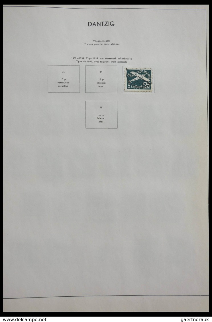 Deutsche Abstimmungsgebiete: 1914-1959: Well filled, MNH, mint hinged and used collection German ter