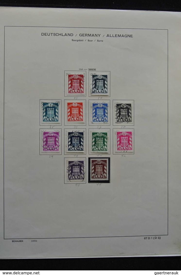 Deutsche Abstimmungsgebiete: Saargebiet: 1920-1959: Very well filled, MNH, mint hinged and used coll