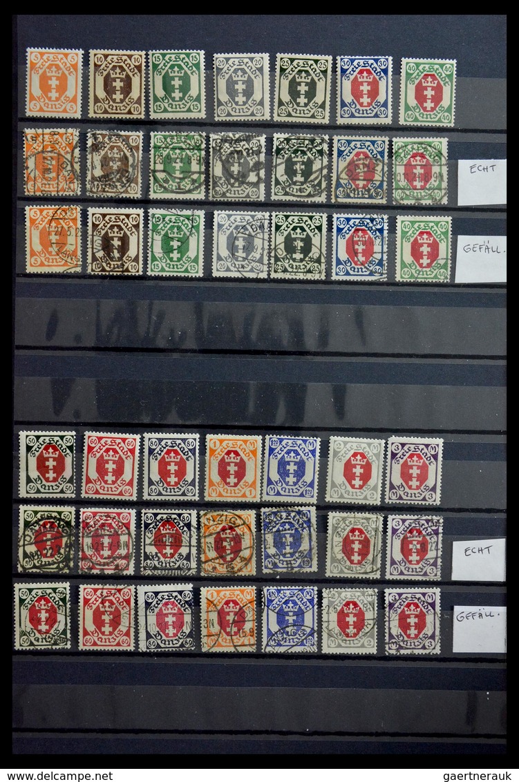 Danzig: 1920-1939: Well filled, MNH, mint hinged and used collection Danzig 1920-1939 in stockbook,