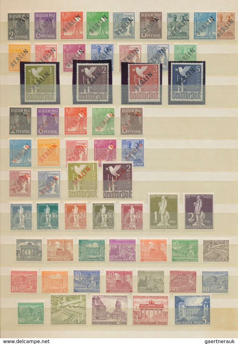 Berlin: 1948/1990, In Den Hauptnummern Komplette Postfrische Sammlung Im Steckbuch, Dabei MiNr. 1/41 - Ungebraucht