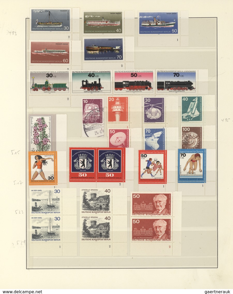 Berlin: 1957/1990, Vorwiegend Postfrische Sammlung Von Ca. 350 BOGENECKEN Mit FORMNUMMERN Mit Dauers - Ungebraucht