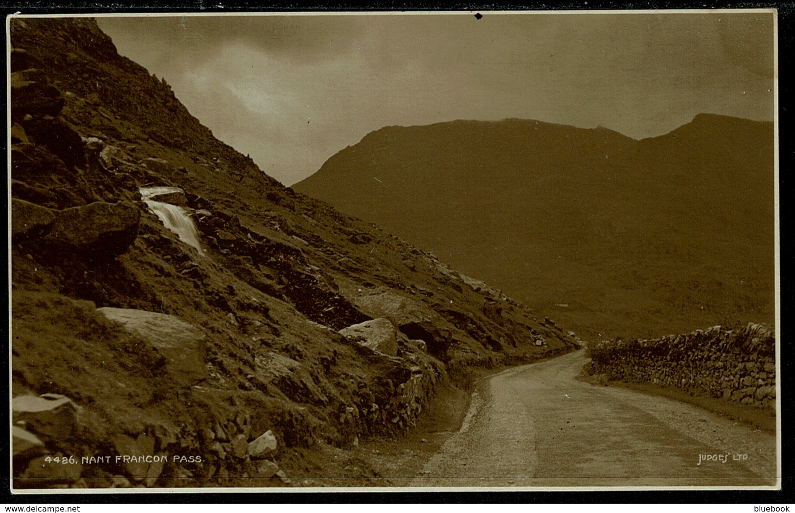 Ref 1269 - 1919 Judges Real Photo Postcard - Nant Francon Pass - Caernarvonshire Wales - Caernarvonshire