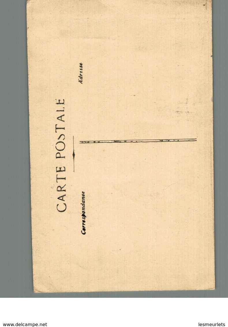 Cpa Les Hindous De France Soldat Et Le Kukri (terrible Couteau De Guerre)   Déstockage à Saisir - Asie