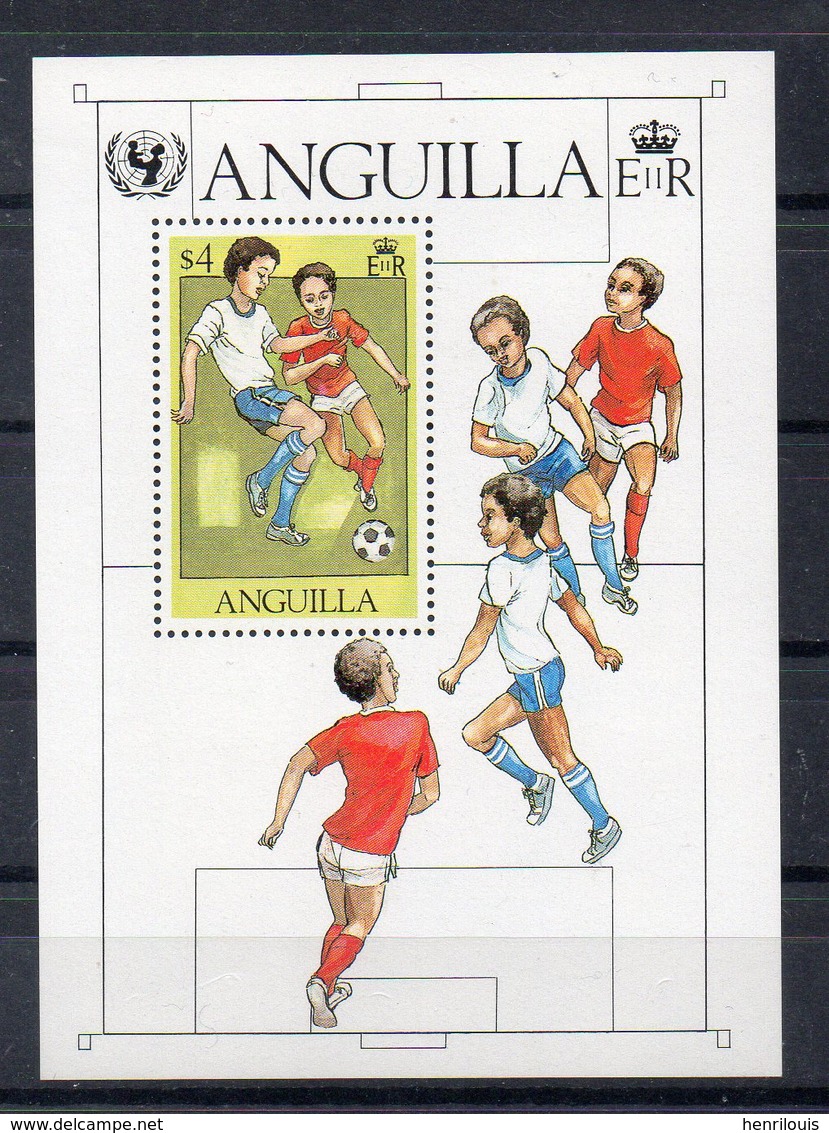 ANGUILLA   Timbre Neuf ** De 1981  ( Ref 6074 )  Enfance - Sport - Football - Anguilla (1968-...)