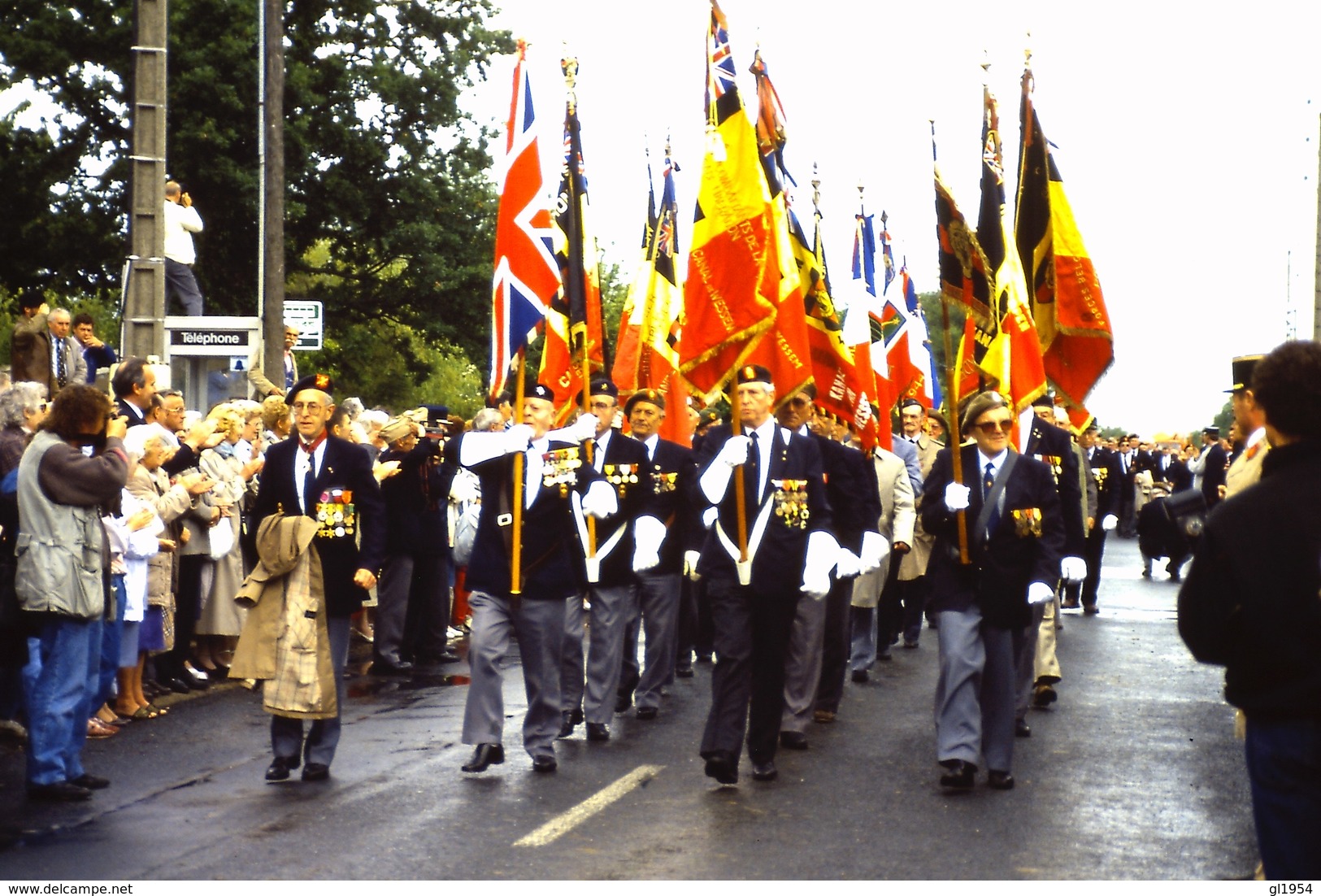 28  -    BRIGADE  PIRON  -  HERDENKING  NORMANDIE  -  AUBERVILLE - Diapositives