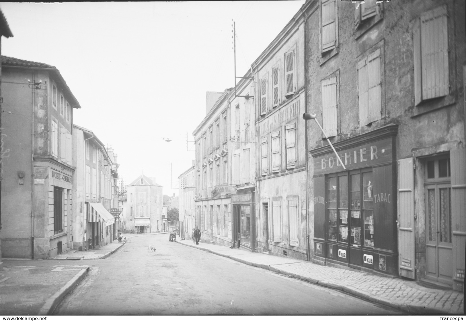 PN - 178 - CHARENTE - 16 - RUFFEC - Le Centre - Plaques De Verre