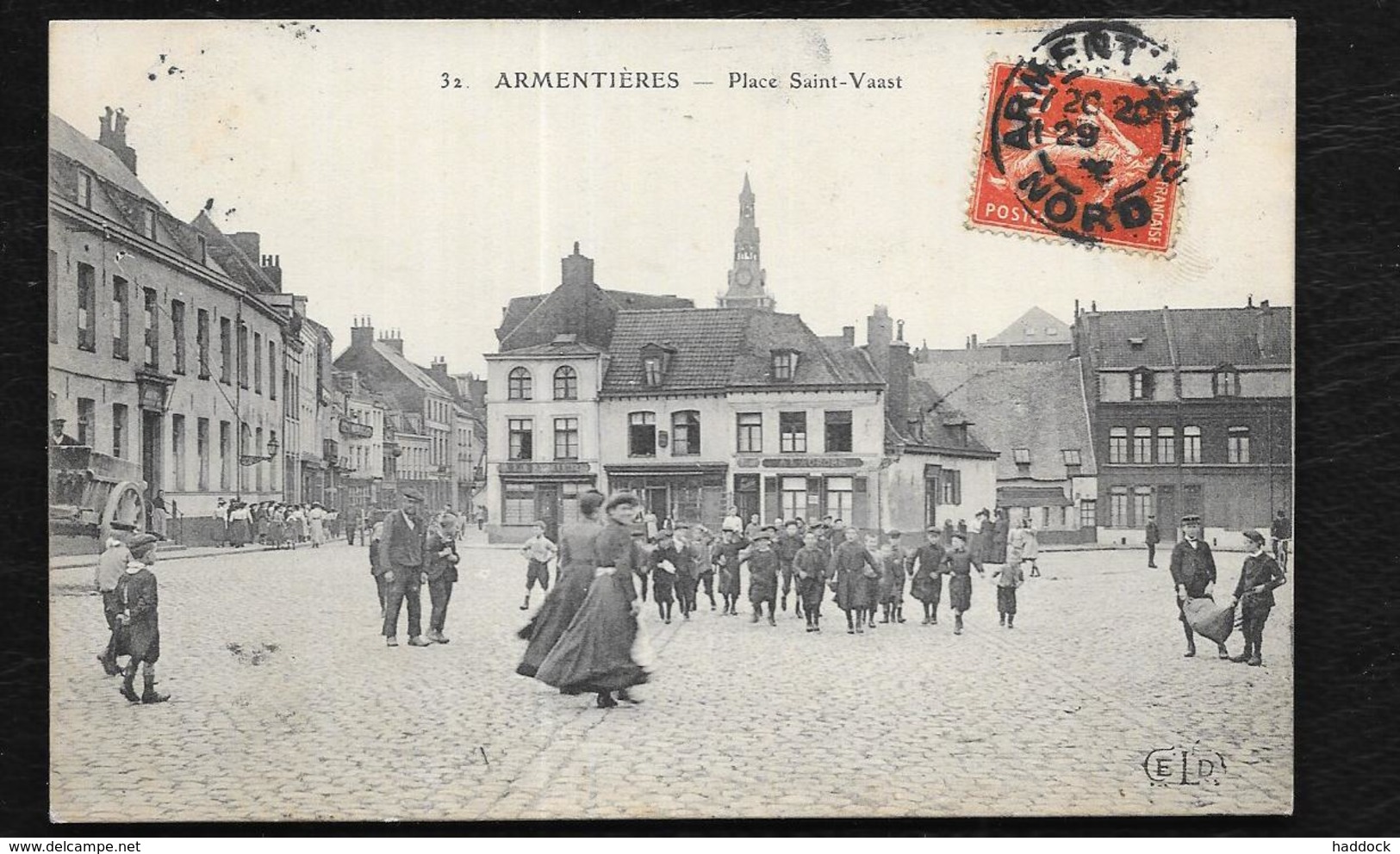 ARMENTIERES: PLACE SAINT VAAST - Armentieres