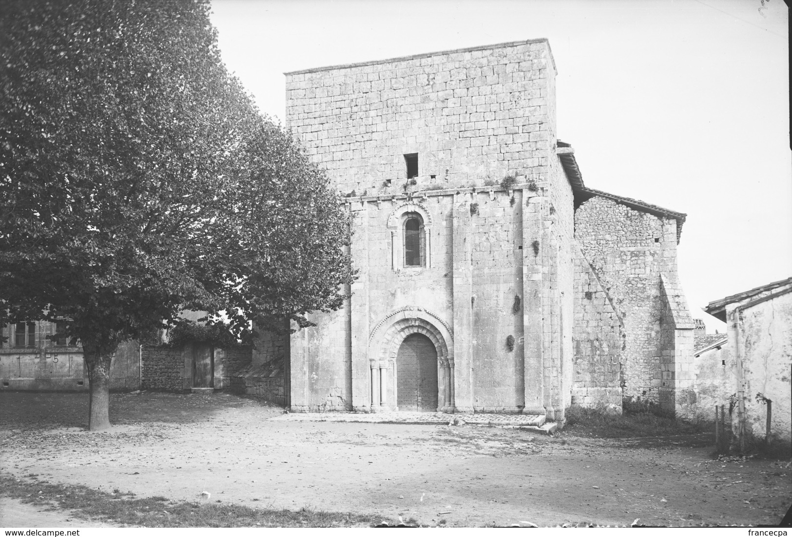 PN - 051 - CHARENTE - PONT D' AGRIS -  Eglise - Plaques De Verre