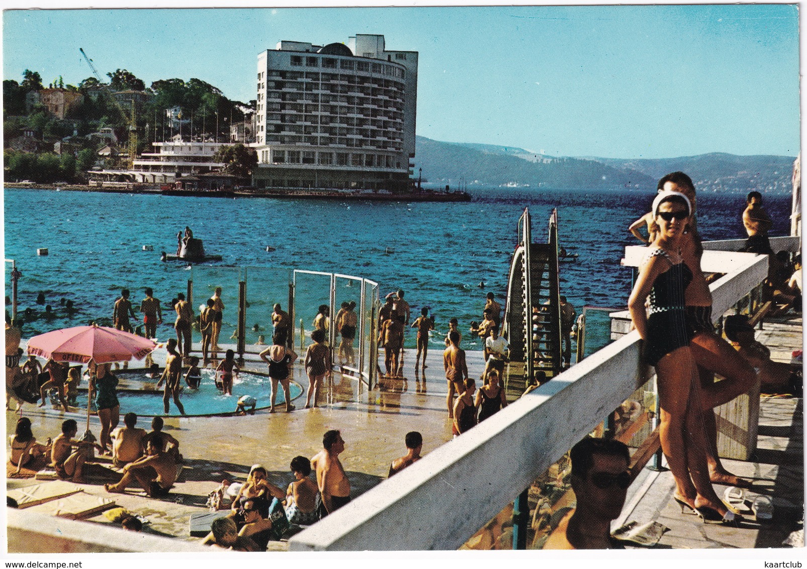 Istanbul - La Plage De Tarabya And Hotel - Swimming   -  (Türkiye) - Turquia