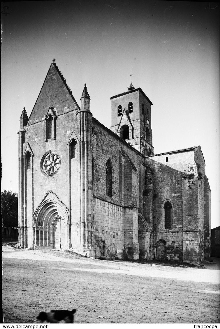 PN - 137 - CHARENTE - 16 - BLANZAC - L' Eglise - Plaques De Verre