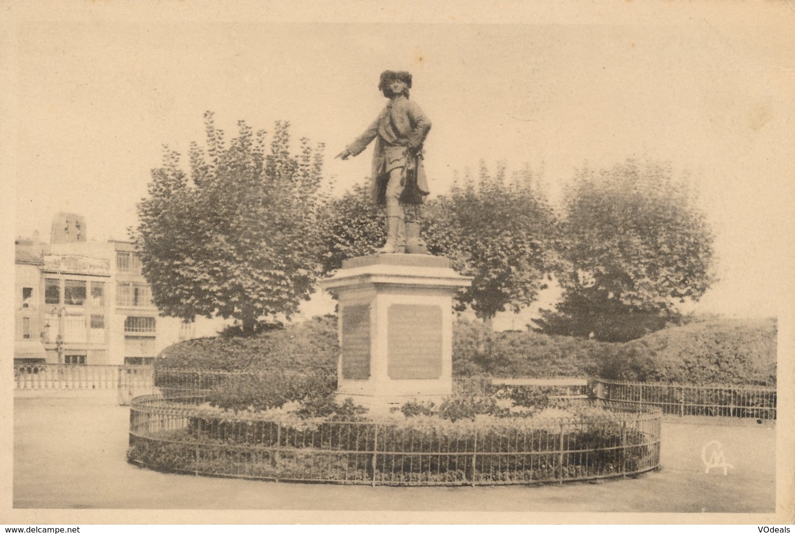 CPA - France - (82) Tarn Et Garonne - Verdun - Place Et Statue De Chevert - Verdun Sur Garonne