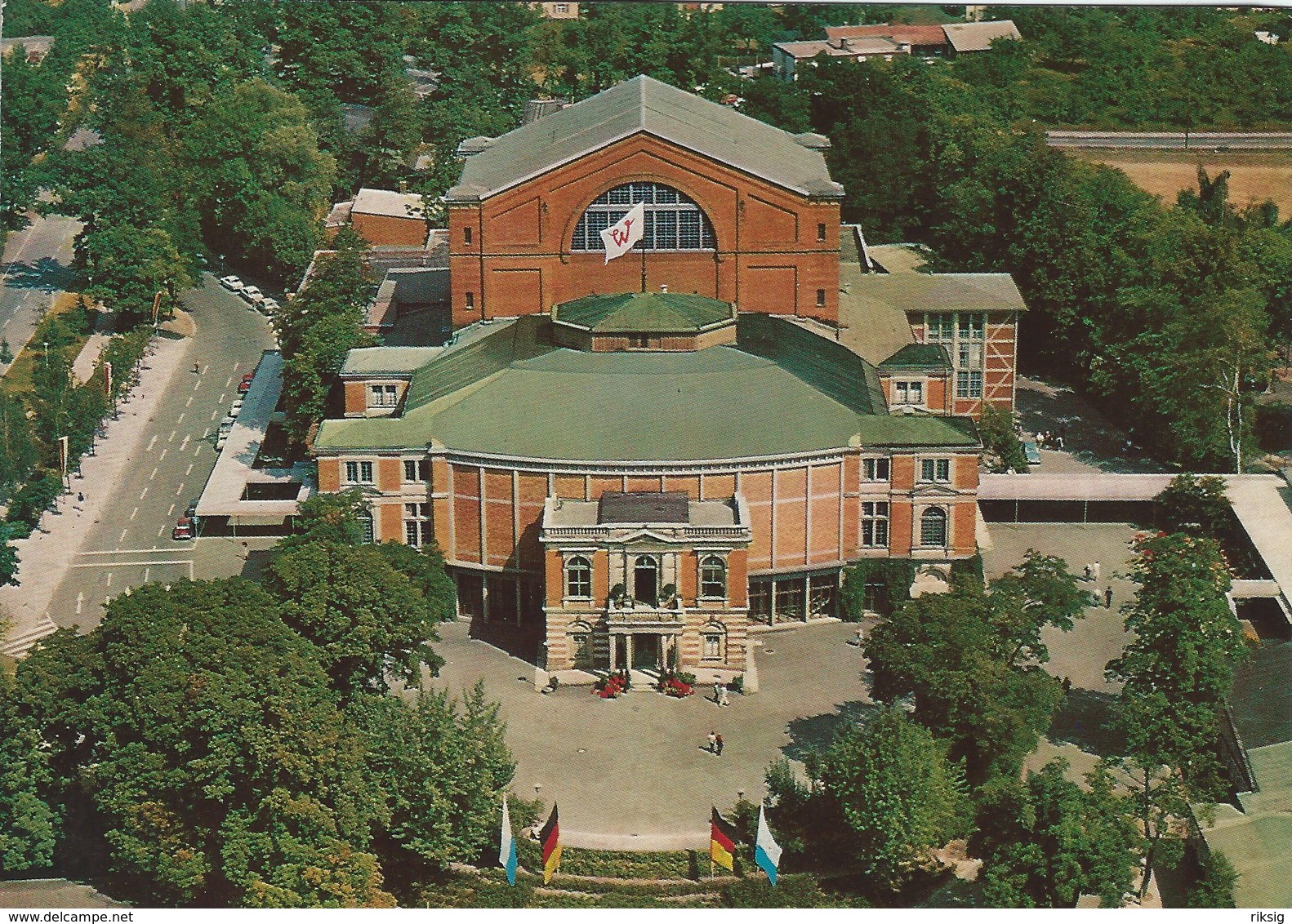 Richard-Wagner-Festspielhaus. Bayreuth. Germany.   B-3548 - Singers & Musicians