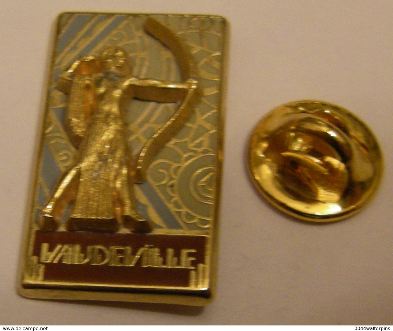 BRASSERIE RESTAURANT VAUDEVILLE ARCHER ARC PARIS MYTHOLOGIE GRECQUE COURTOIS Pin Pin's Pins - Altri & Non Classificati