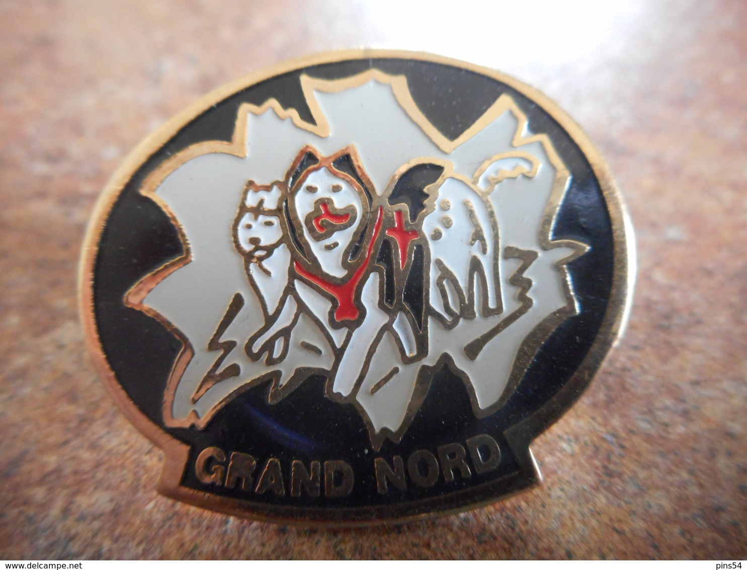 A026 -- Pin's Chiens Grand Nord - Animaux