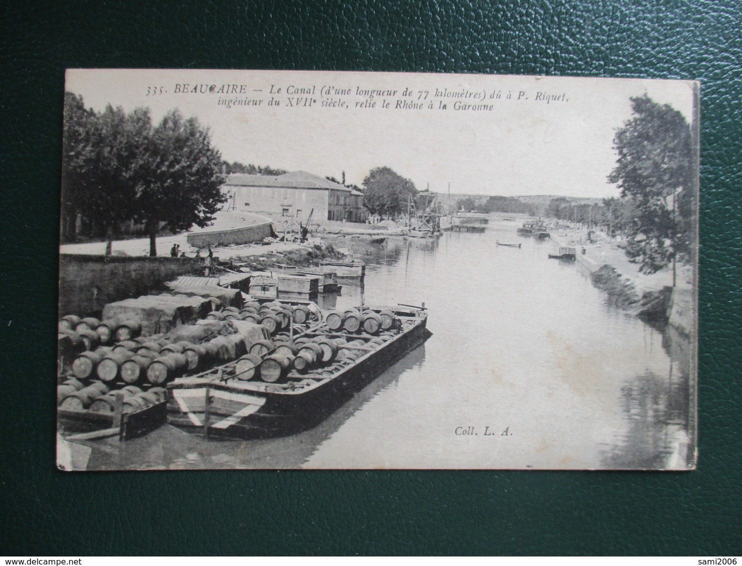 CPA 30 BEAUCAIRE LE CANAL BARGES BARRIQUES - Beaucaire