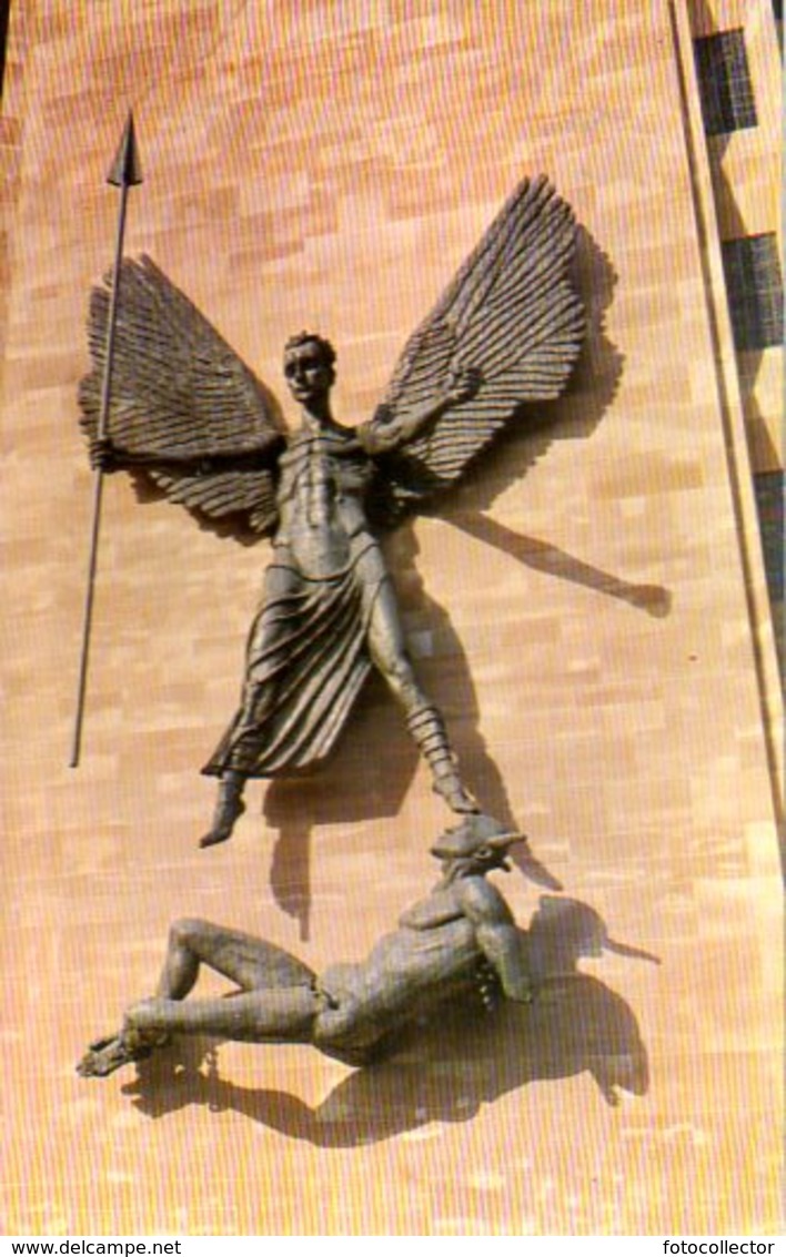 Angleterre : Coventry : Cathédrale Statue De St Michel Et Du Diable - Coventry