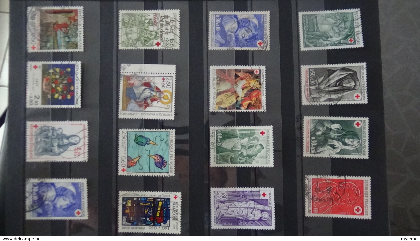 Bel ensemble de courriers, blocs et timbres croix rouges oblitérés de France dont 1 N° 306 ** (1 dent un peu courte) !!!