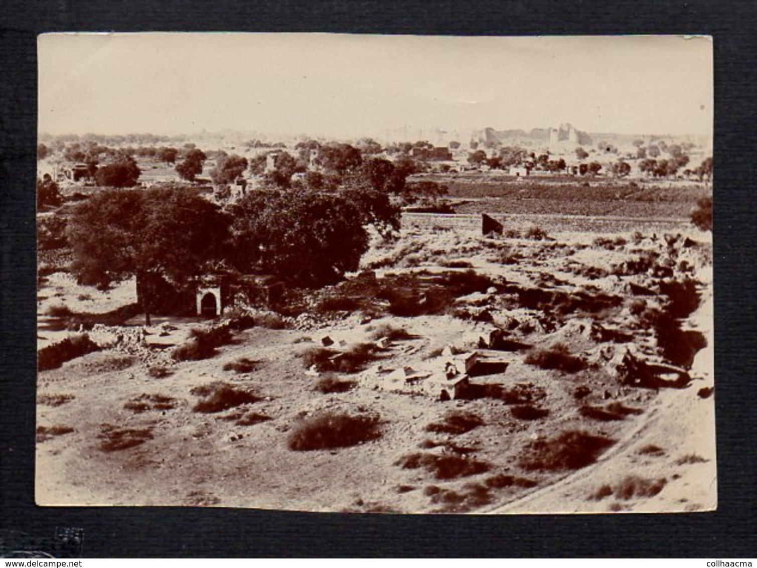 Inde / Photo ,Photographie Originale Sur Papier 15x10,5 Cm   / Les Environs De Delhi 1921 ( Au Loin La Forteresse ) - Inde