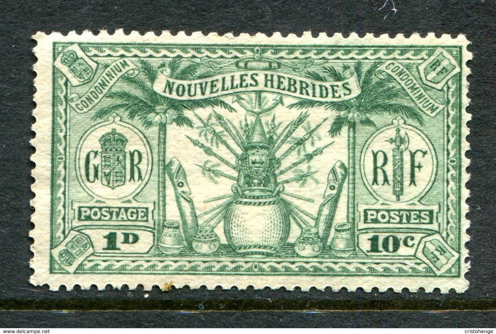 Nouvelles Hebrides 1925 Weapons & Idols - Dual Currency - 10c (1d) Green LHM (SG F43) - Unused Stamps