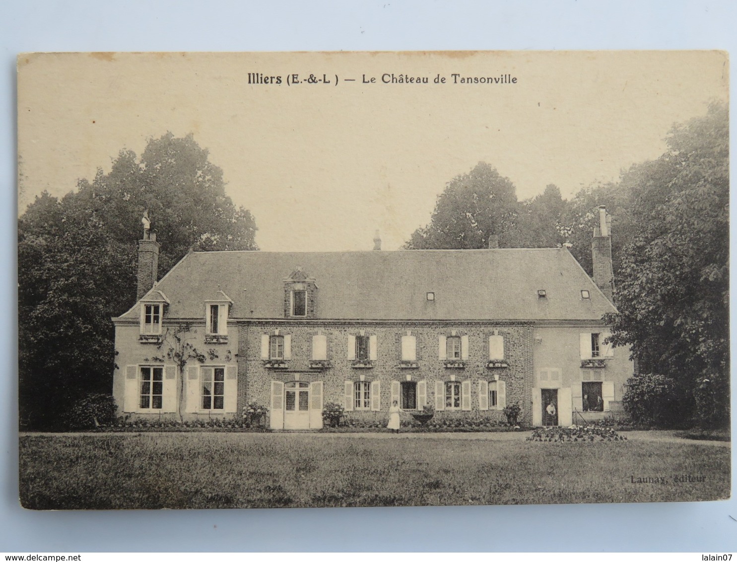 C.P.A. : 28 ILLIERS : Le Château De Tansonville, Animé - Illiers-Combray