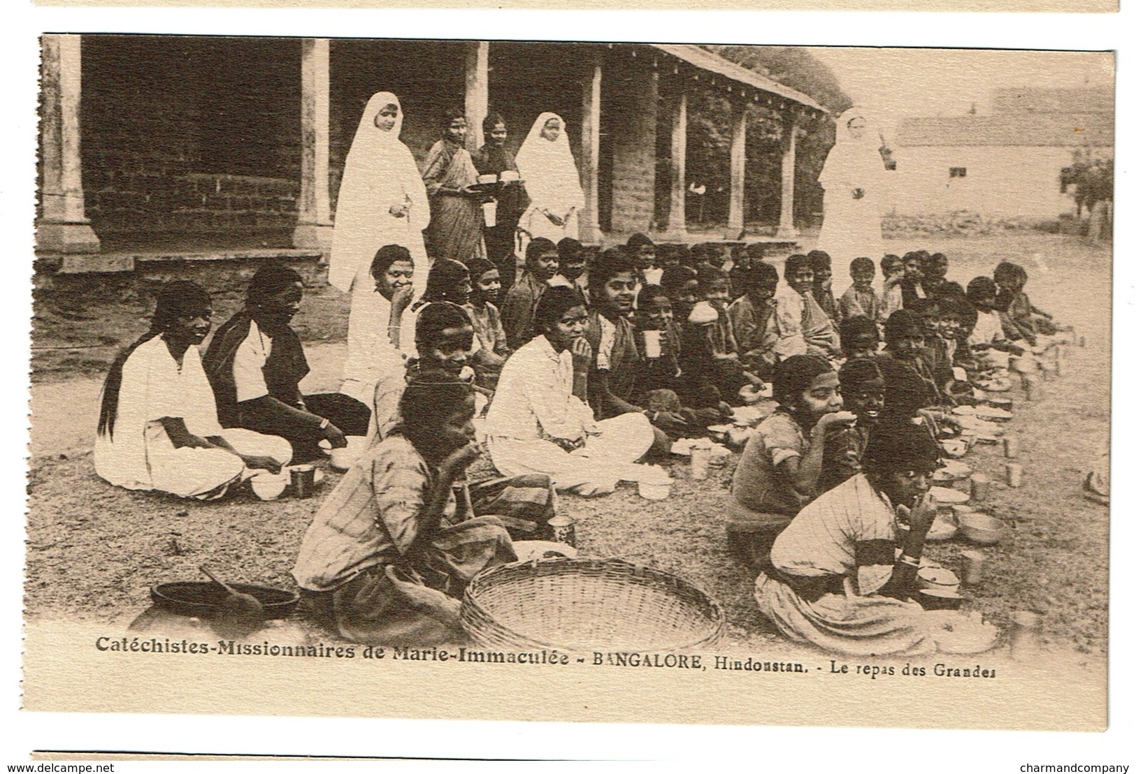 Bangalore Hindoustan - Le Repas Des Grandes - Catéchistes-Missionnaires De Marie-Immaculée - 2 Scans - Inde