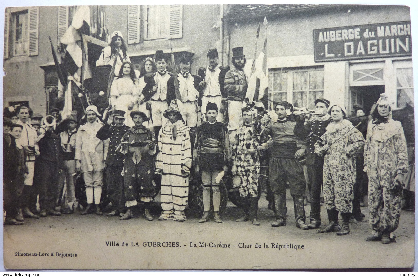 LA MI-CARÊME - CHAR DE LA RÉPUBLIQUE - VILLE DE LA GUERCHES - La Guerche Sur L'Aubois