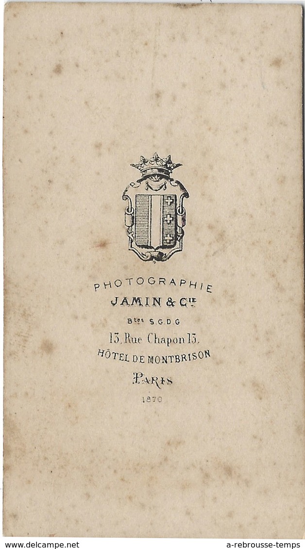 à Voir En 1870-CDV Portrait D'homme Un Peu étrange-photoJamin Et Cie Hotel Montbrison Rue Chapon à Paris - Anciennes (Av. 1900)