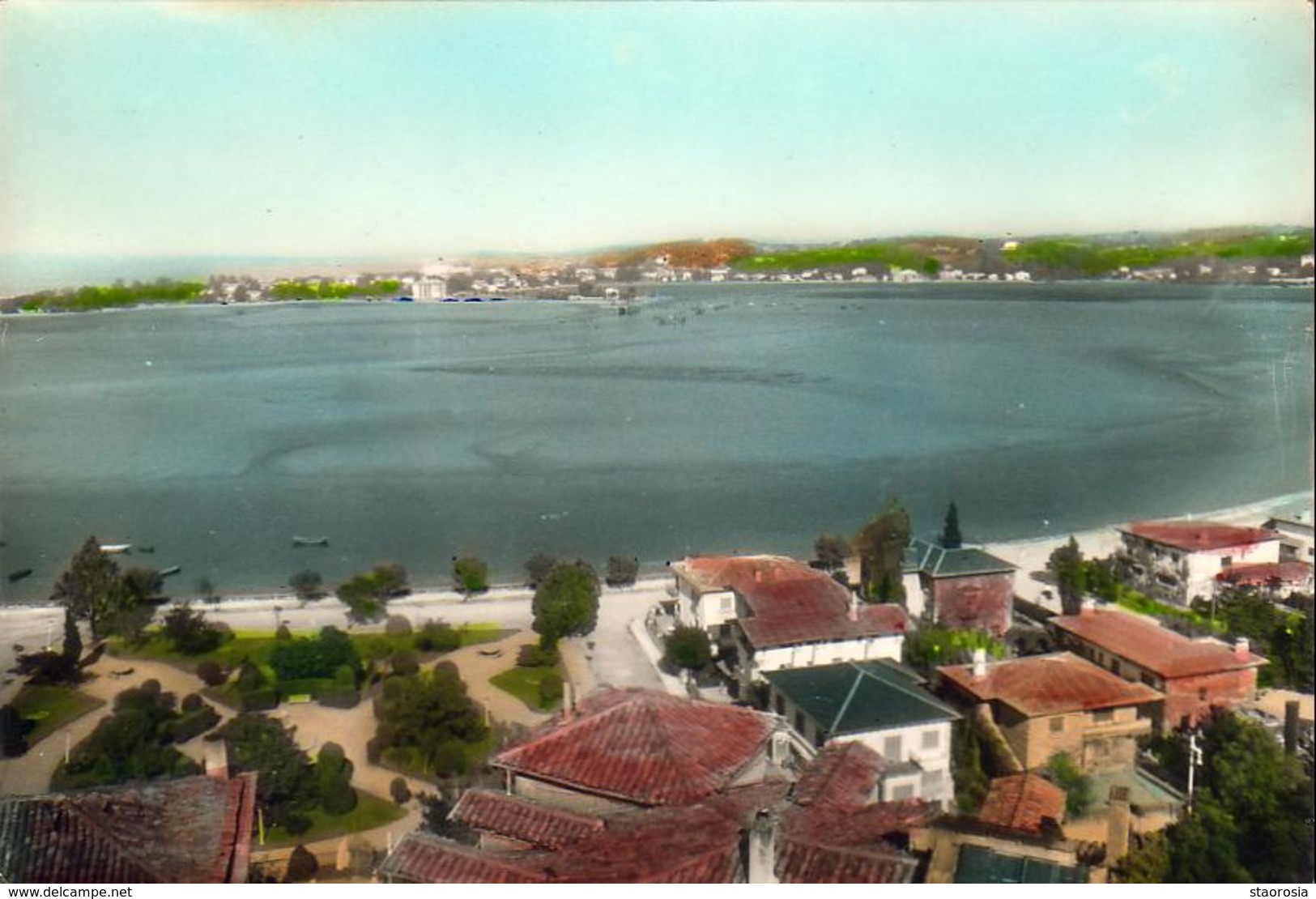 ESPAGNE  FUENTARRABIA  Jardins De Javier Ugarte Au Fond Hendaye   ..... - Guipúzcoa (San Sebastián)