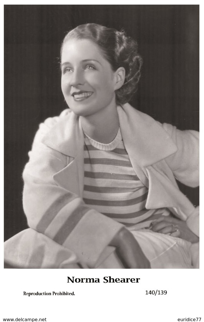 NORMA SHEARER - Film Star Pin Up PHOTO POSTCARD - 140-139 Swiftsure Postcard - Artistas