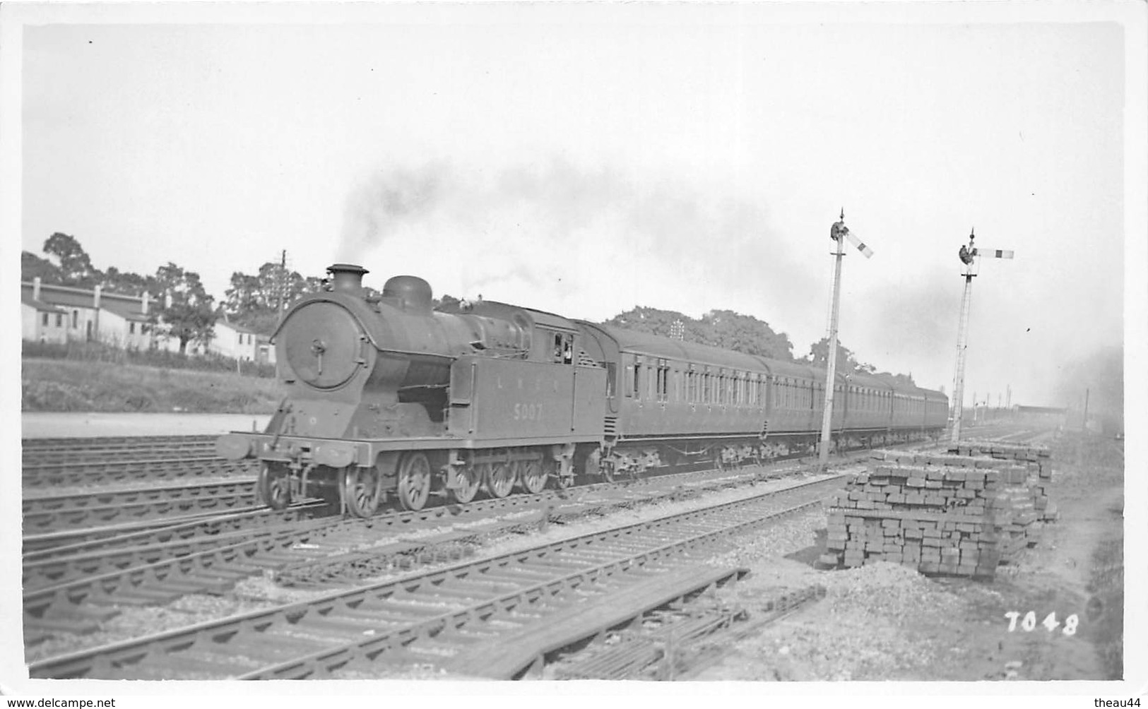 ¤¤ -  ANGLETERRE   -  Carte-Photo D'un Dépot De Train  -  Gare  - Chemin De Fer - - Stations With Trains