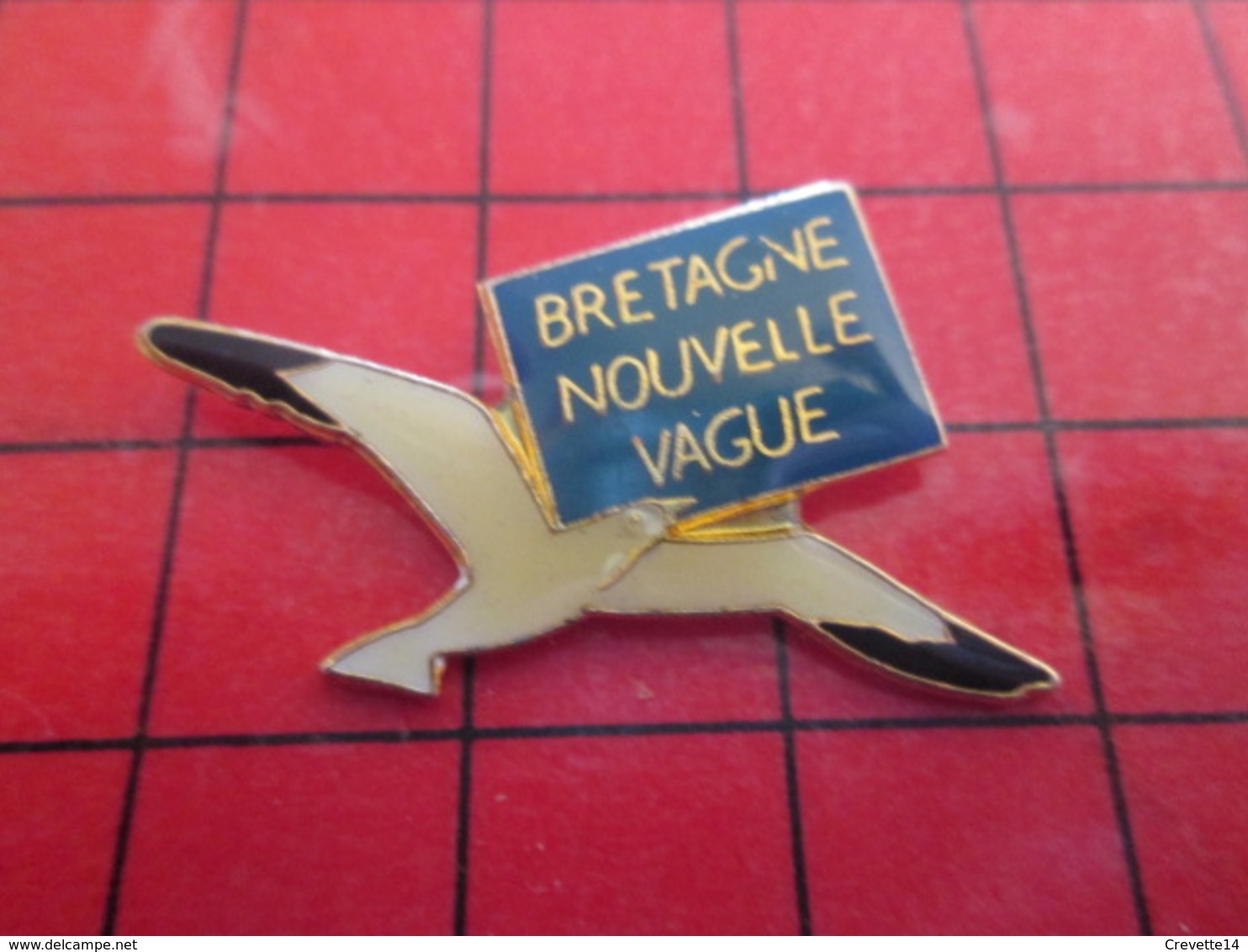 1216B Pins Pin's / Rare & De Belle Qualité  THEME : ANIMAUX /  OISEAU MOUETTE BRETAGNE NOUVELLE VAGUE - Animaux