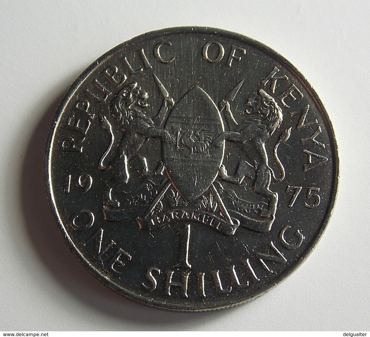 Kenya 1 Shilling 1975 Varnished - Kenya