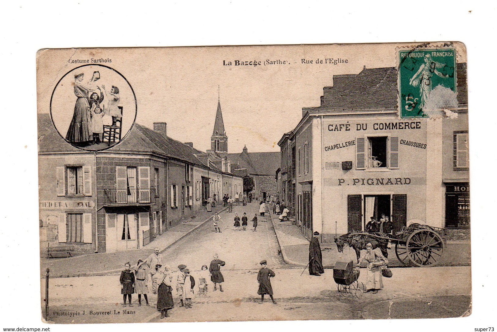 CPA 72 - La Bazoge ( Sarthe ) Rue De L'eglise, Café Du Commerce , Belle Animation - Autres & Non Classés