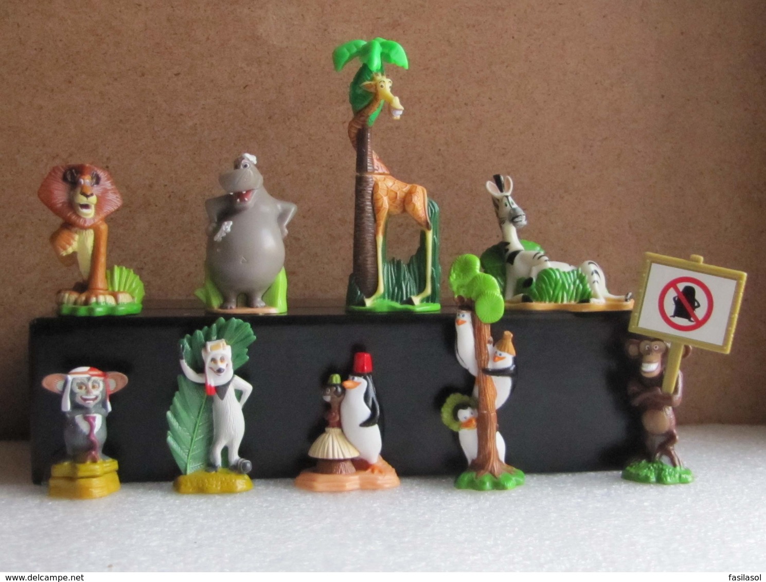 Kinder 2009 : Série Complète : Madagascar 2 (9 Figurines Avec 1 BPZ ) - Cartoons