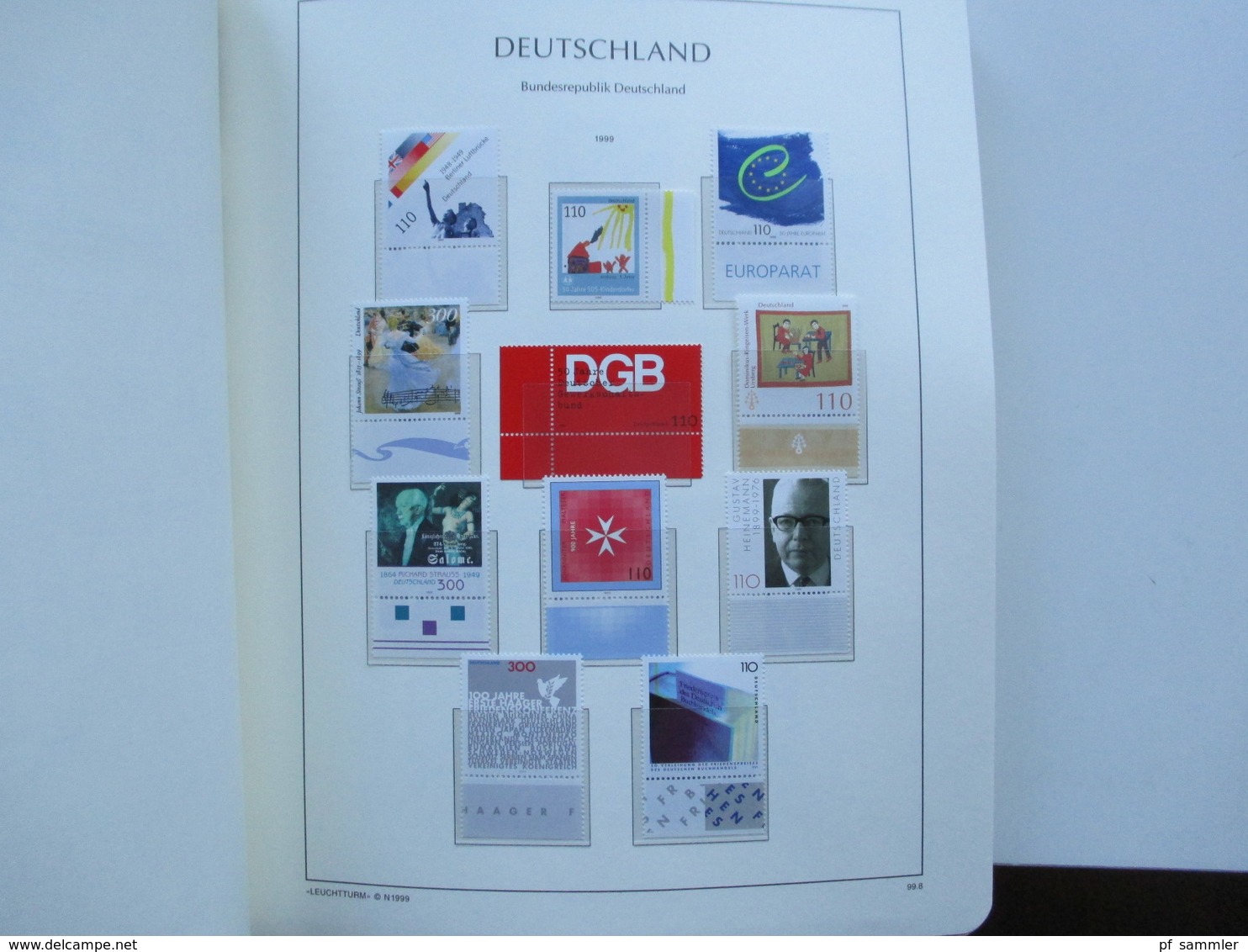 BRD Slg. in 2 Leuchtturm VD Alben Vordrucke 1949 - 2001 Anfangs gestempelt, ab Ende 60er Jahre - 2000 fast komplett **