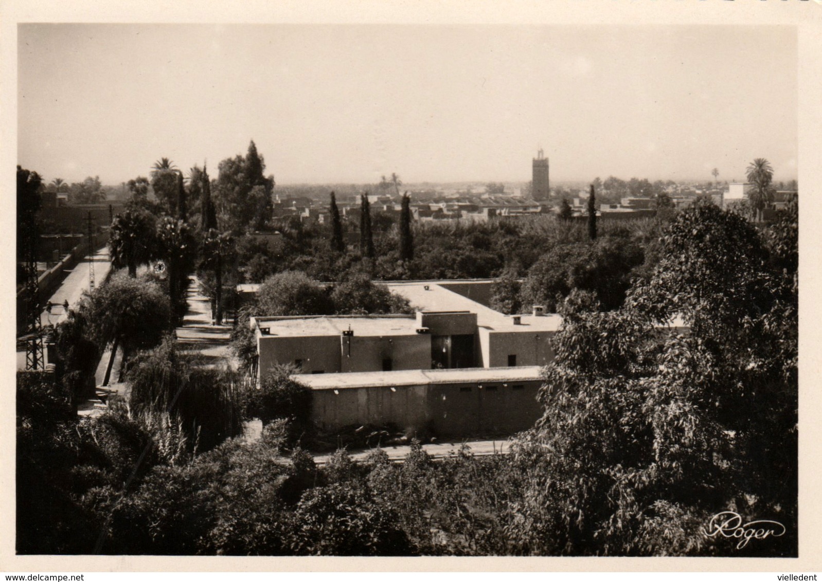 TAROUDANT (Maroc) Vue Générale - CPM Aux Bords Dentelés - Non Circulée - Très Bon état - 2 Scans - Autres & Non Classés