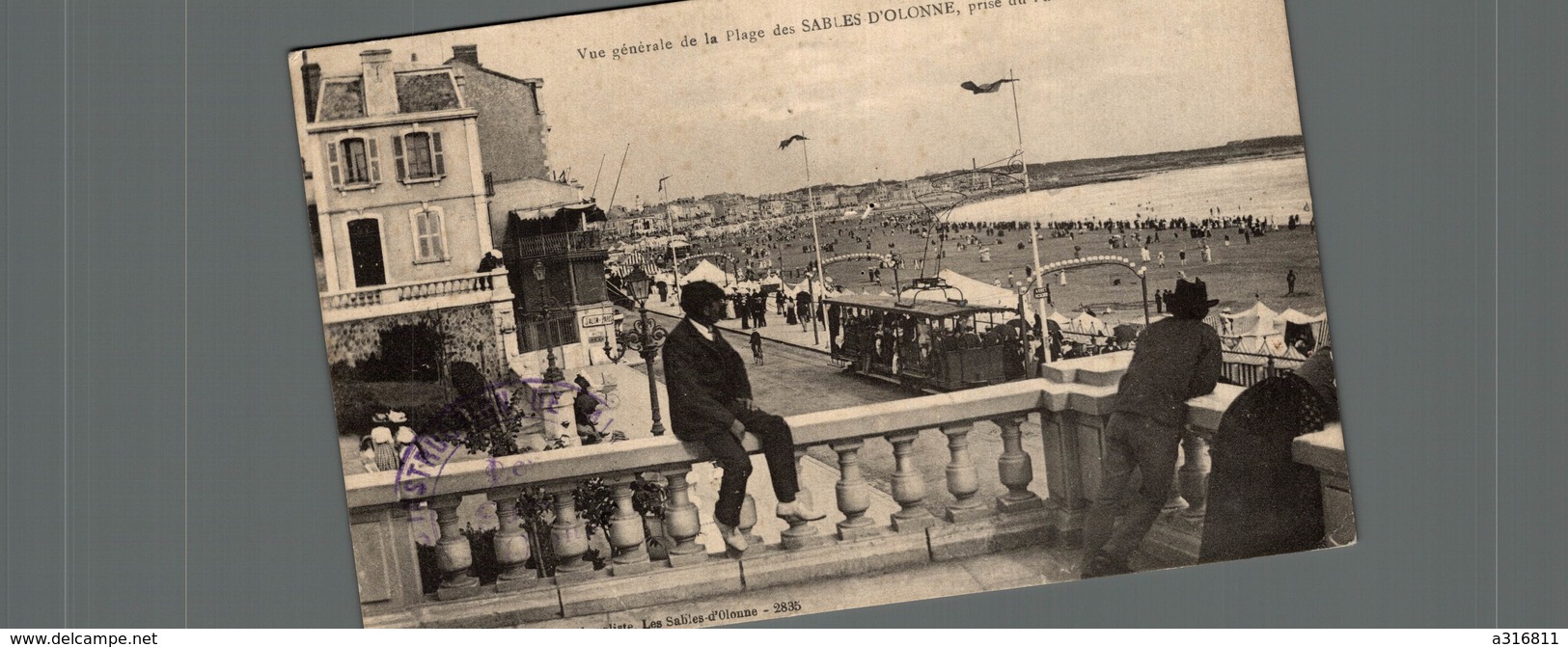 VUE GENERALE DE LA PLAGE DES  SABLES D OLONNE  PRISE DU PALAIS DE JUSTICE - Sables D'Olonne