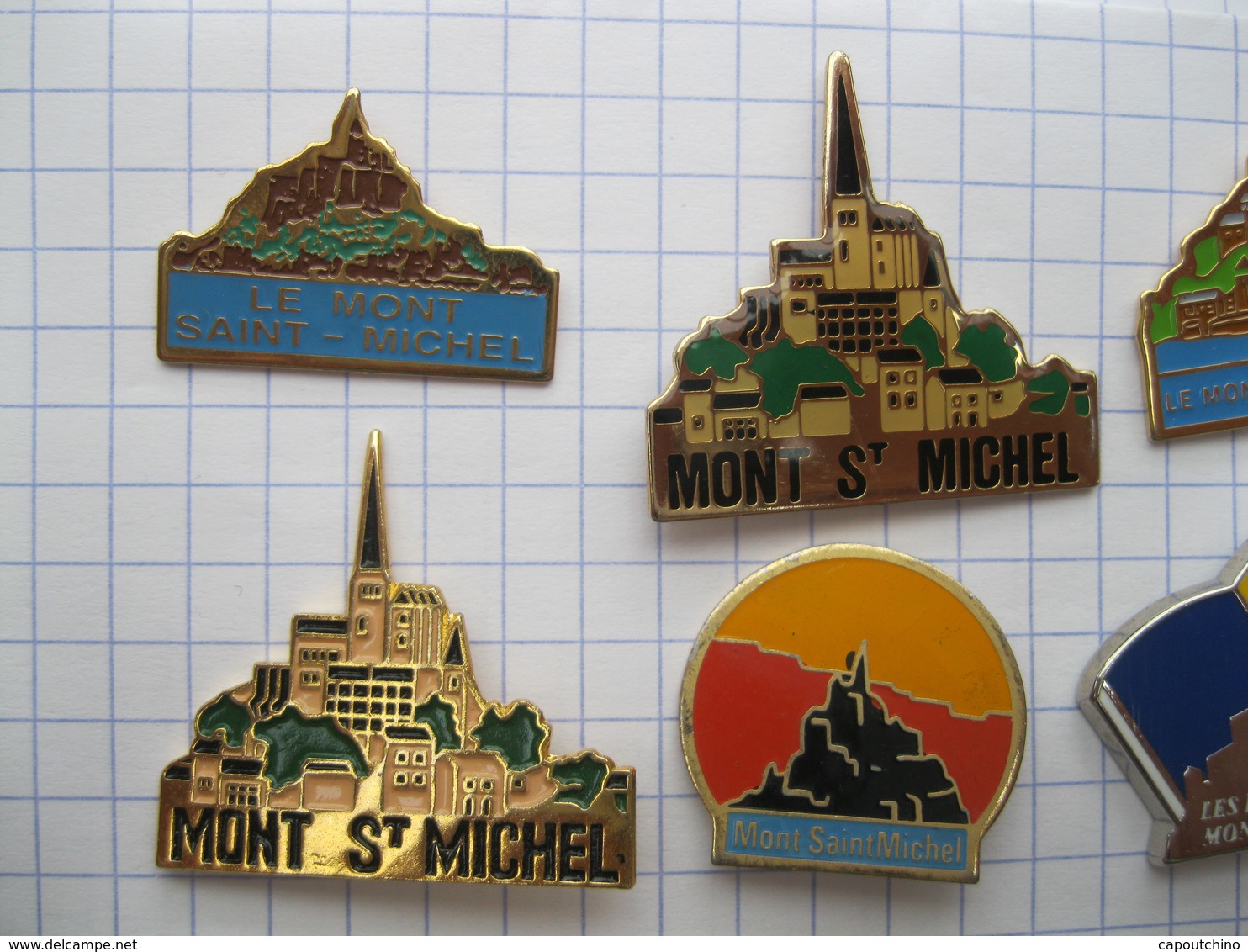 MONT SAINT MICHEL  Lot De 9 Pin's - Lots