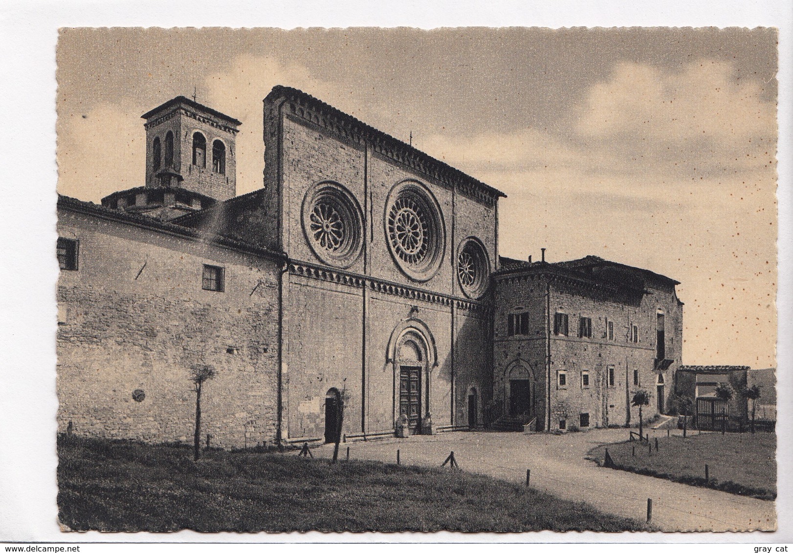 Italy, ASSISI, Chiesa Di S. Pietro, Unused Postcard [22849] - Perugia