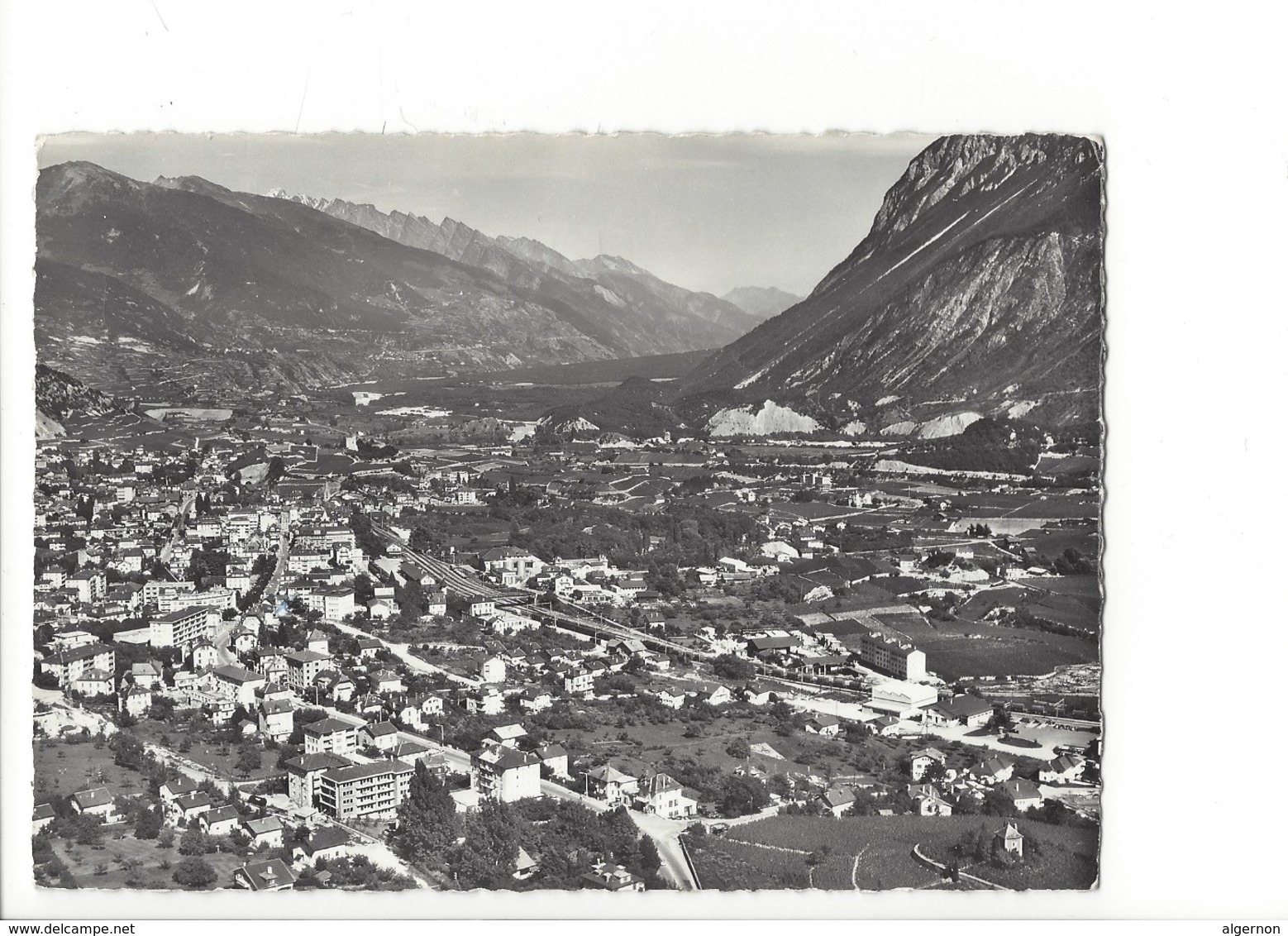 21475 - Sierre En Avion Au Dessus De Sierre (format 10 X 15) - Sierre