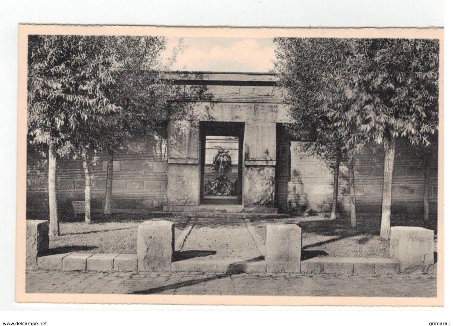 Langemark Langemarck  Duitsch Krijgskerkhof - Langemark-Poelkapelle