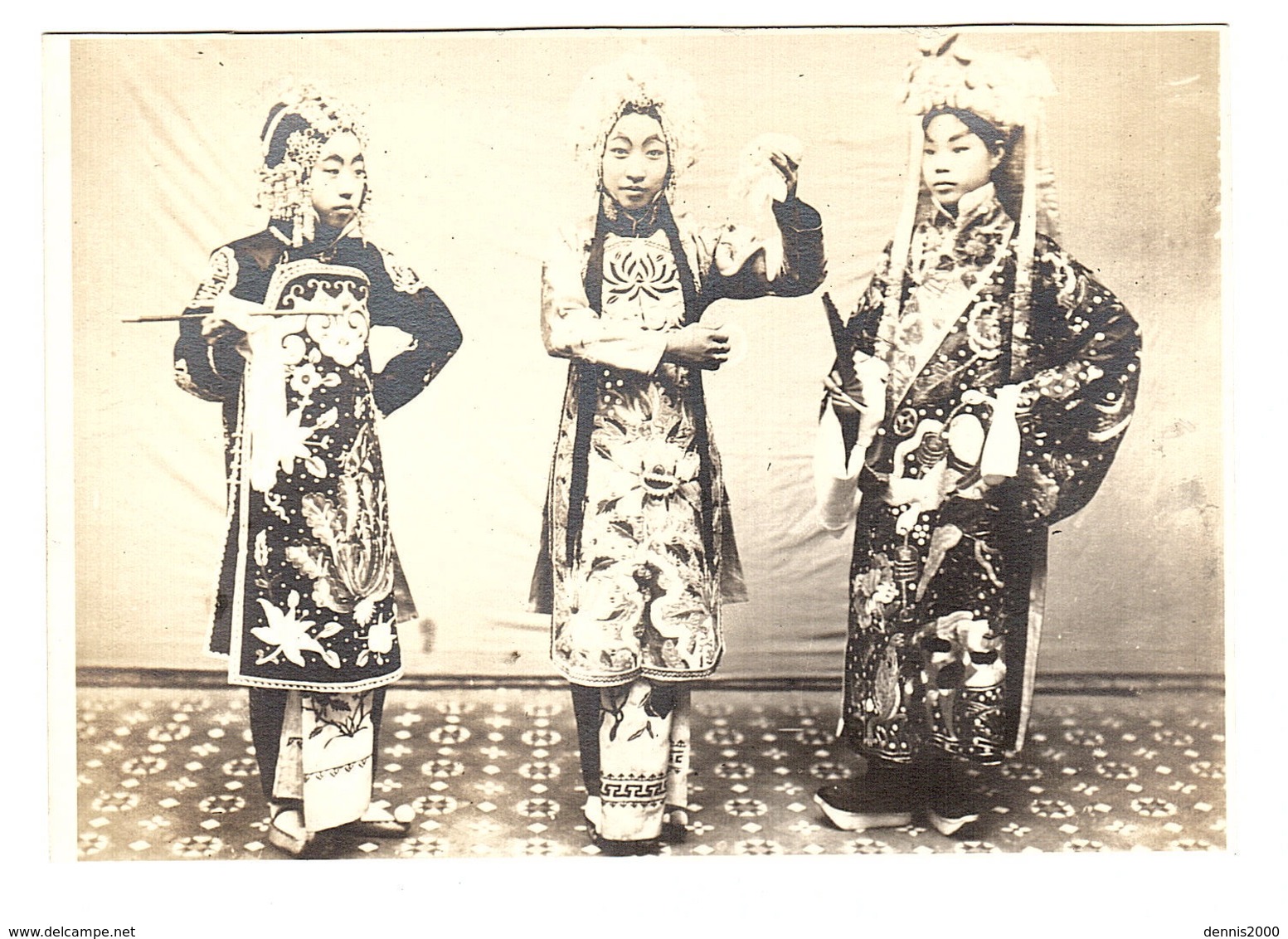 CHINE - CARTE PHOTO - PHOTO CARD - Danseuses Chinoises - Chinese Dancers - Chine