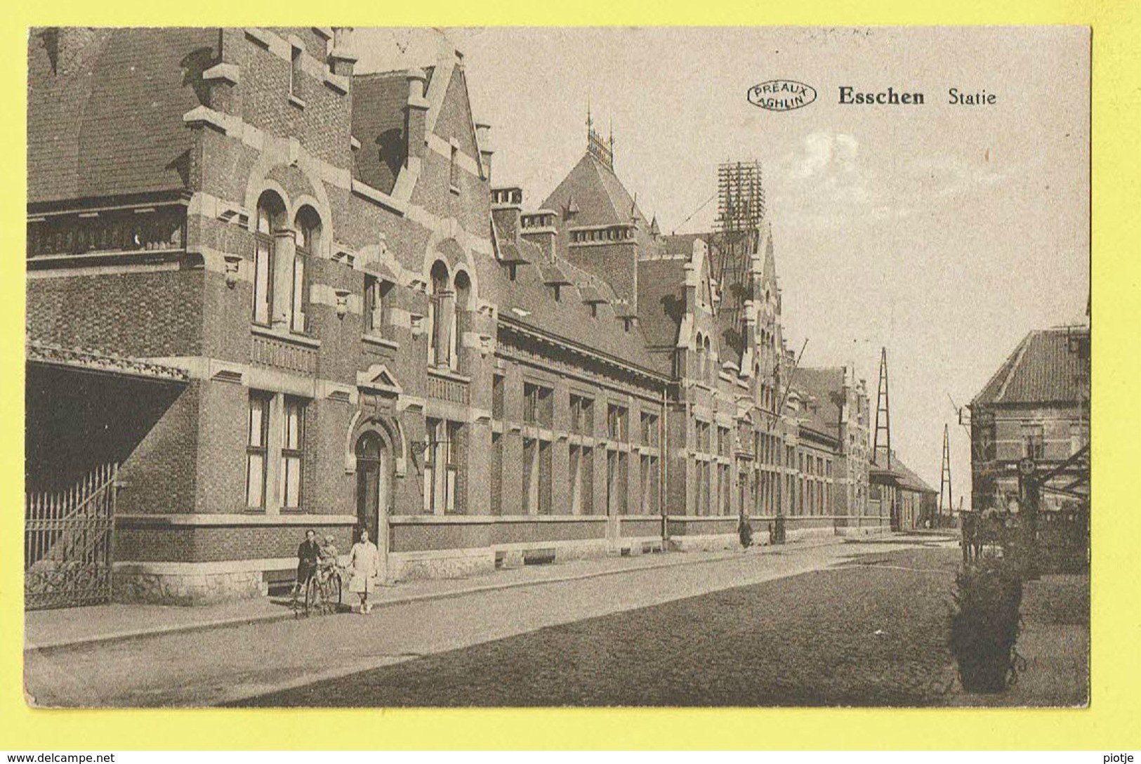 * Essen - Esschen (Antwerpen - Anvers) * (Préaux Ghlin - Photo Bernaards Ribbens) Statie, Railway Station, Bahnhof, Gare - Essen