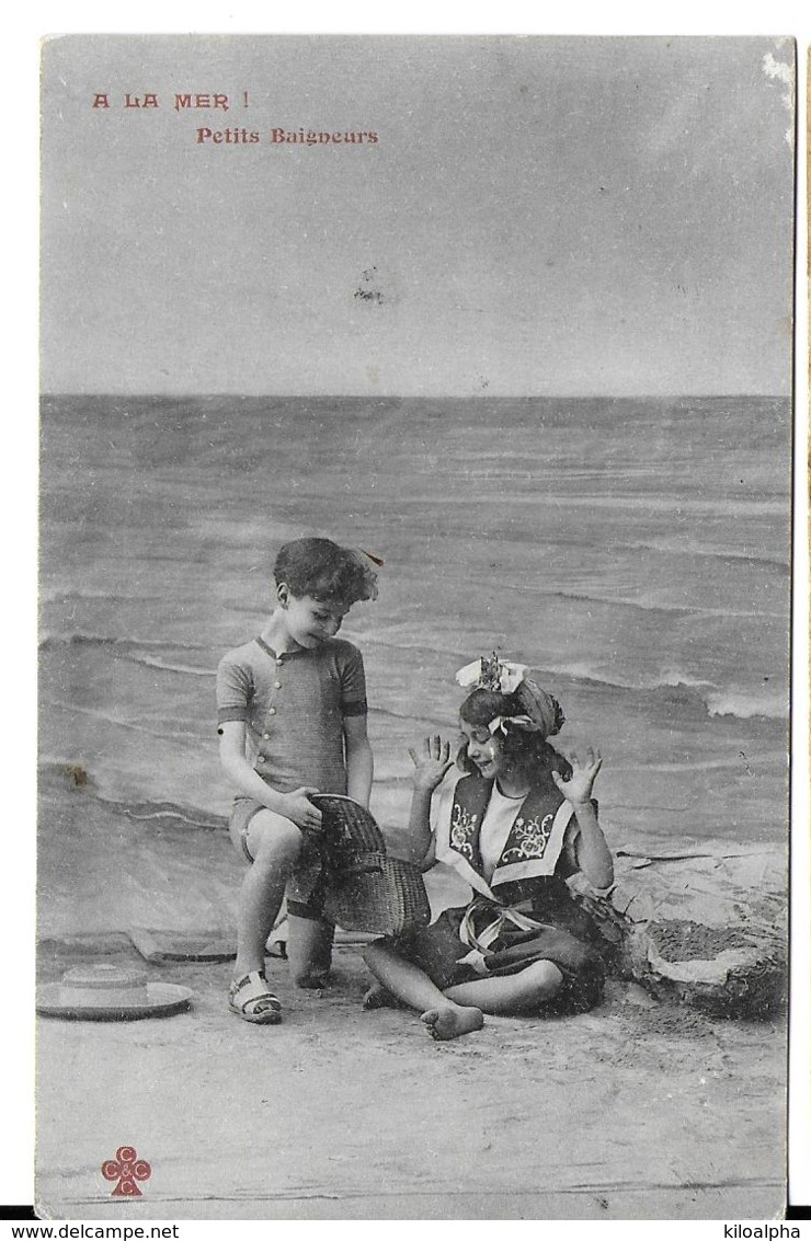 A La Mer  Petits Baigneurs (couple D'enfants) (éd. CCCC) - Scene & Paesaggi