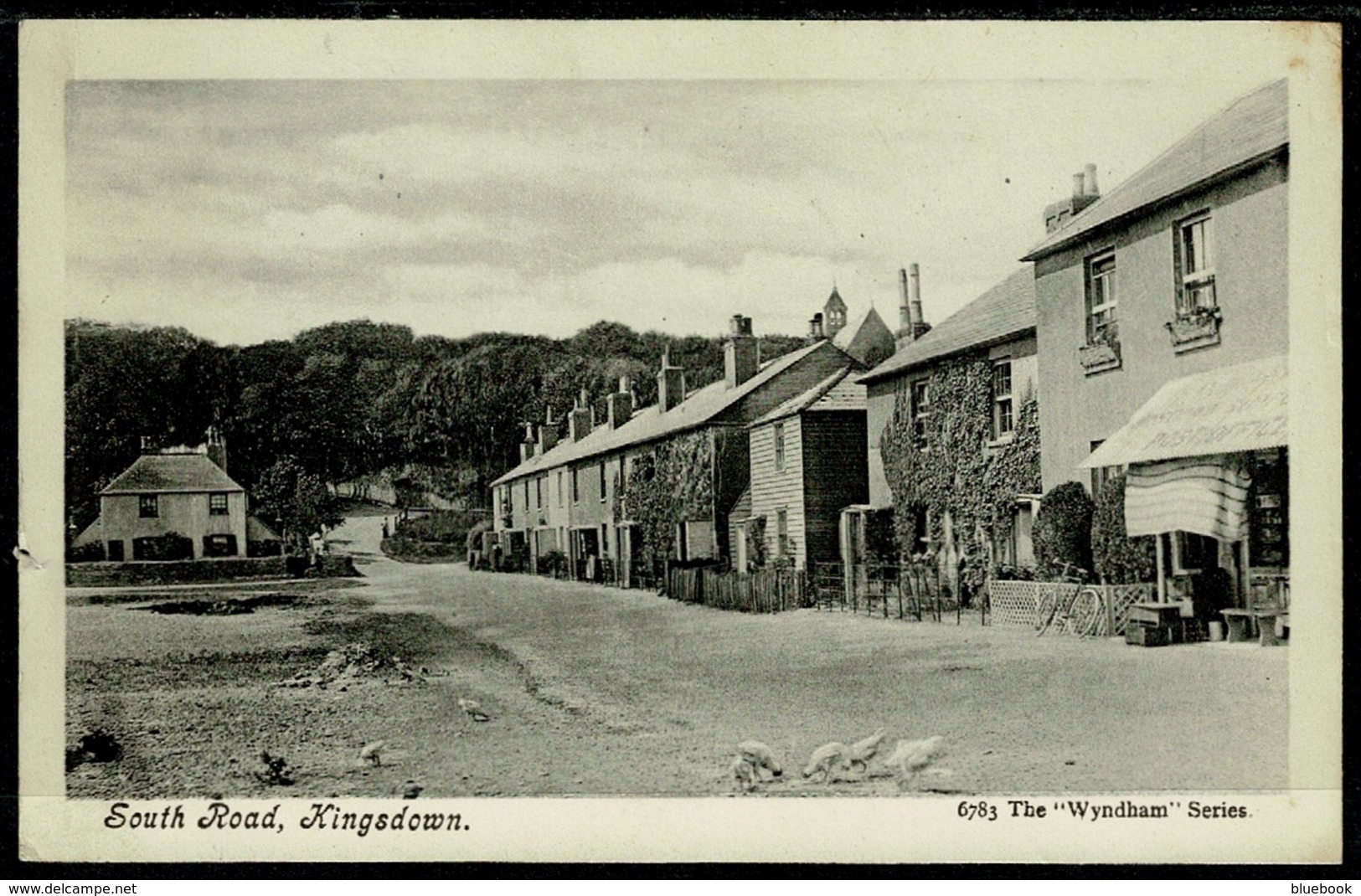 Ref 1273 - Early Postcard - Houses & Post Office - South Road Kingsdown Deal Kent - Other & Unclassified