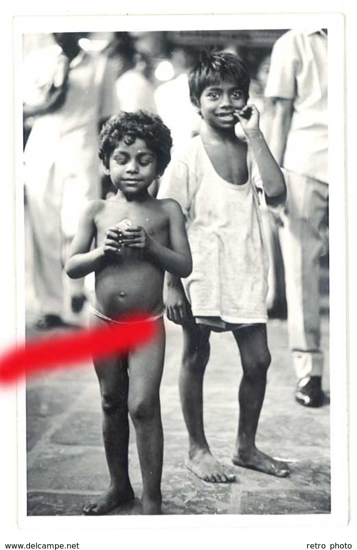 Cpa Carte-photo Afrique , Enfant Nu Dans La Rue - Non Classés